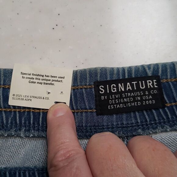 NWT Boys Signature Levi's GOLD Pull-On Shorts Sz XL - Picture 3 of 6